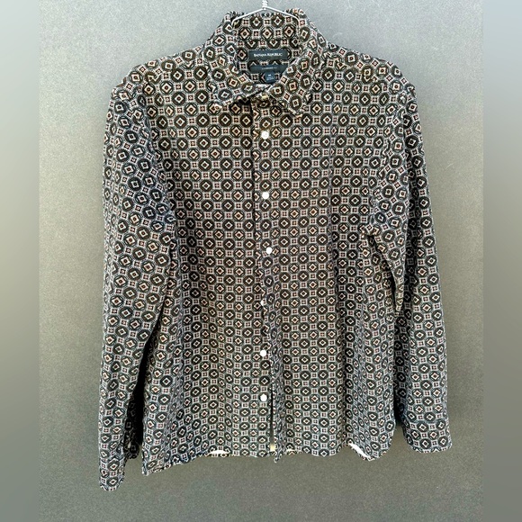 Banana Republic, men’s long sleeve patterned fine whale corduroy shirt. - Picture 3 of 4